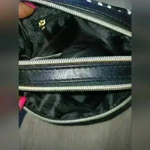 Adrienne Vittadini Cosmetics pouch black and white - Picture 4 of 4